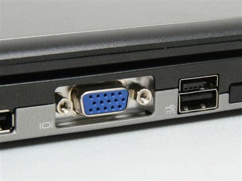 Второй способ: использование HDMI-выхода на портативном компьютере