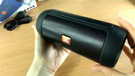 Выбор соответствующего разъема на колонке JBL