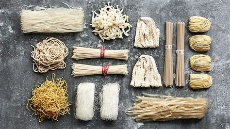 Изысканное приготовление азиатской лапши из рисовых нитей
