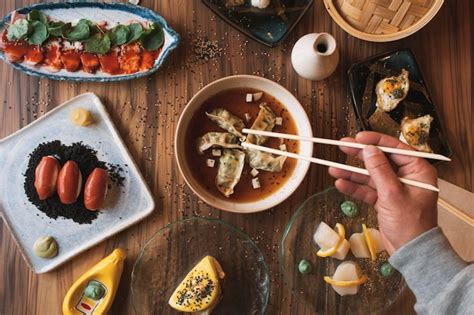 Изысканный улов современной японской кухни на вашем столе