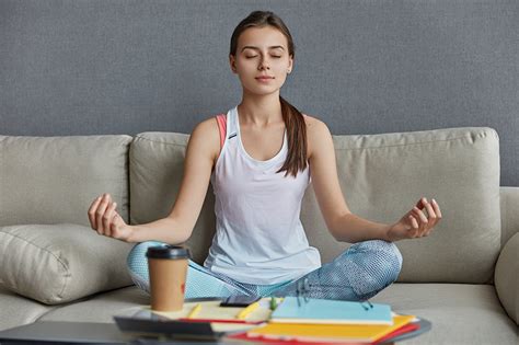 Медитация и релаксация: эффективные приемы для повышения стрессоустойчивости