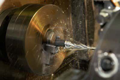 Настройка станка для обработки металла: создание оптимальных условий работы