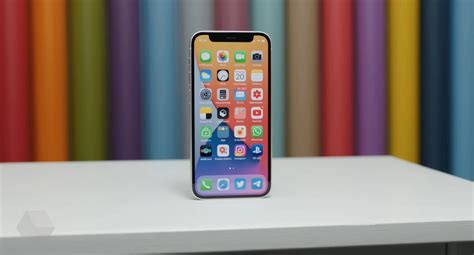 Ознакомьтесь с предустановленными приложениями на устройствах iPhone