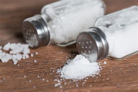 Оптимальное использование соли в кулинарии: секреты и рекомендации