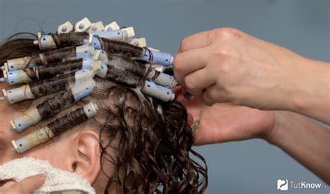 Подготовка волос к созданию элегантных завитков с использованием специального инструмента
