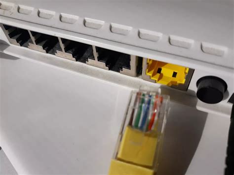 Подключите кабель Ethernet или включите Wi-Fi