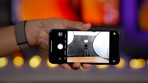 Проверка функциональности фронтальной камеры iPhone 11 с применением приложения Camera
