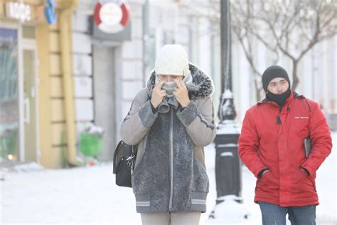 Разбираемся в причинах потоков слез