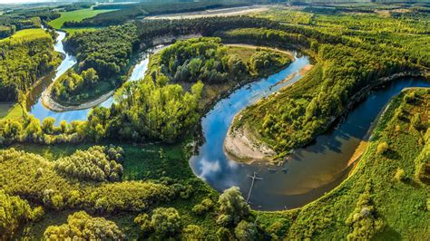 Реки и озера с течением