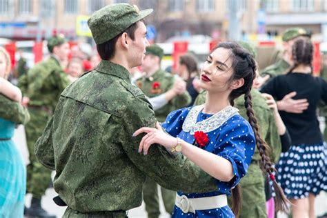 Символическое значение народных примет в связи с одеждой