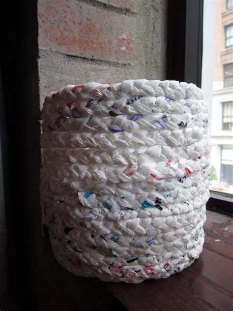 Создание иглы из пластиковой емкости: творческий способ повторного использования
