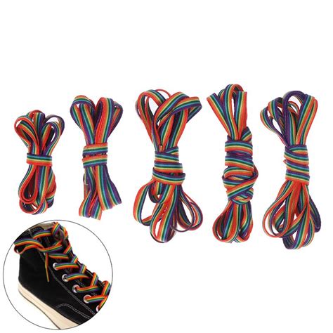Три варианта оригинального украшения обуви с применением разноцветных узлов