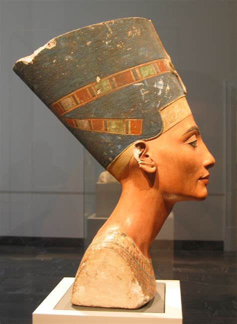 Ученые раскрывают смысл имени потомка Нефертити