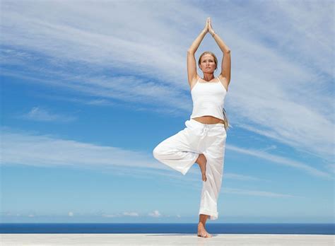 Физическая активность: спорт и йога для достижения внутреннего равновесия