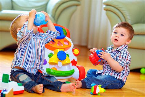 Формирование навыков и развитие малыша от года до трехлетнего возраста