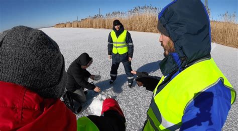  Подготовка места для новой навигационной системы: удаление предыдущего оборудования 